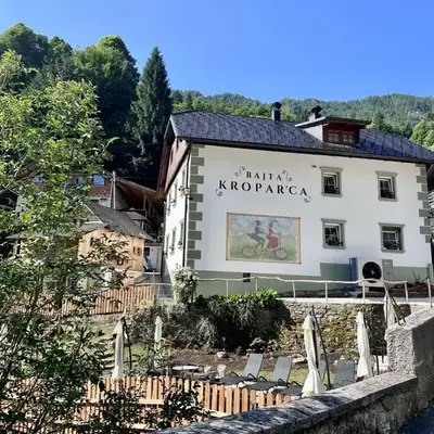 Bajta Kroparica