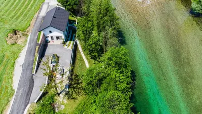 an overhead view of a house in a field at APARTMAJI SILVA in Slappe dʼIdria