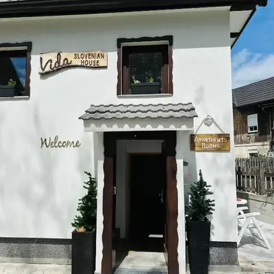 Slovenian House Vida
