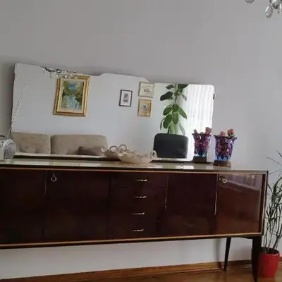 7 Flower Street Apartment