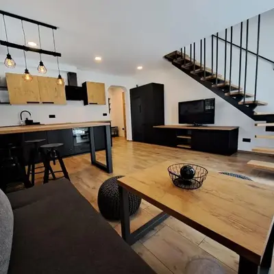 Riverside Apartma 1
