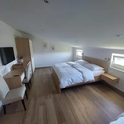 Prenočišča v Kraški Hiši