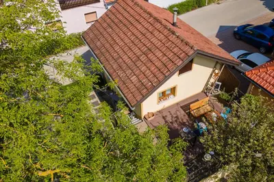 an overhead view of a house with a roof at Casa No. 51 in Kog