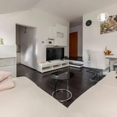 Cadys Apartment