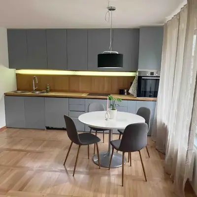 Comfy flat in city-FREE parking