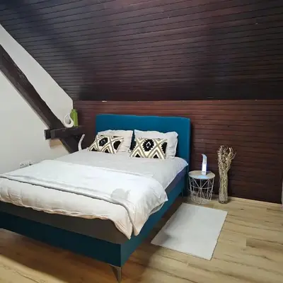 Soba 7 Pekrska vila