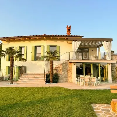 Ca' S Lorenz - A Luxury 100m2 Apartment in a Chic Vineyard Villa
