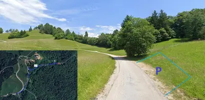 a view of a dirt road in a field at Home Puščava in Kranj
