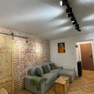 GG art apartments III