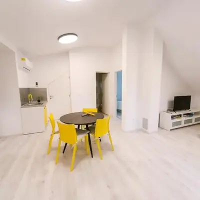 Apartma RO-ZE