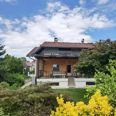 Comfortable condo for long-term stays
