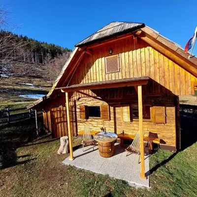 Koča Lipa pod Veliko planino