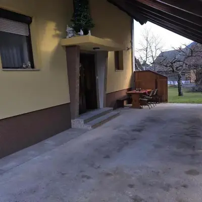 Apartmaji PRI JUNESKO