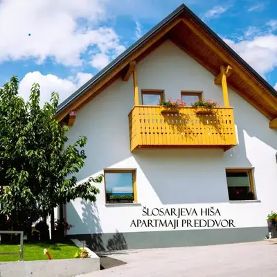 Slosarjeva Holiday House - Alpine View & Modern Comfort