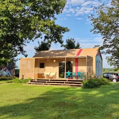 MAGNOLIA HOUSE by the RIVER BB