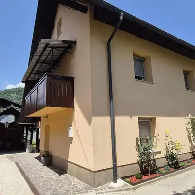 Hiša JAVORNIK BOHINJ
