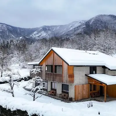 Hiša na Hribu- A Peaceful Hilltop Escape above river Kolpa