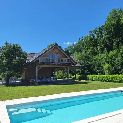 Škedenj pri Vili Trate