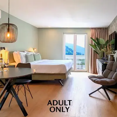 Green Heart Suites