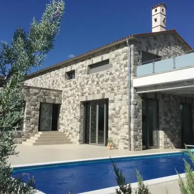 Luxury in Perfect Location