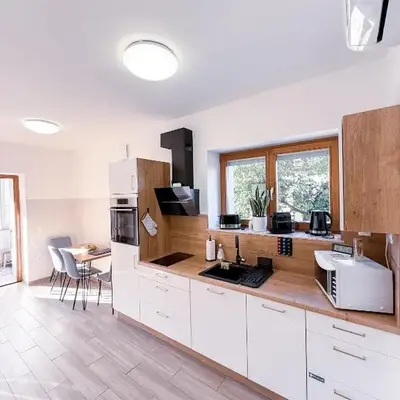 L Apartment II