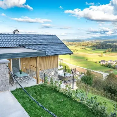 Hill Stars House
