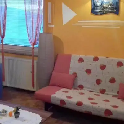 Comfortable Zre e Apartment - One Bedroom Apartment