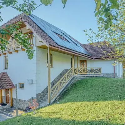 Oblak Estate Apartments