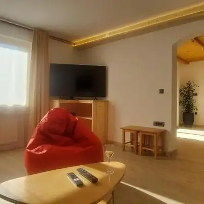 Apart House ROJER