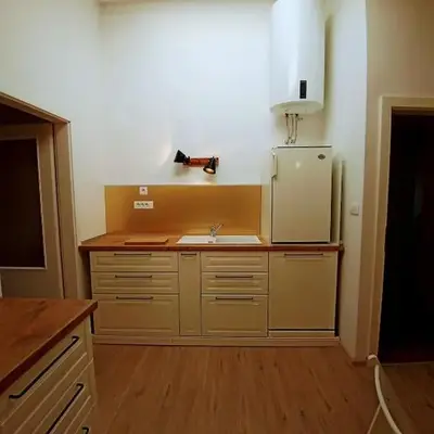 House Godec