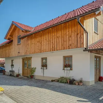 Lukec Estate