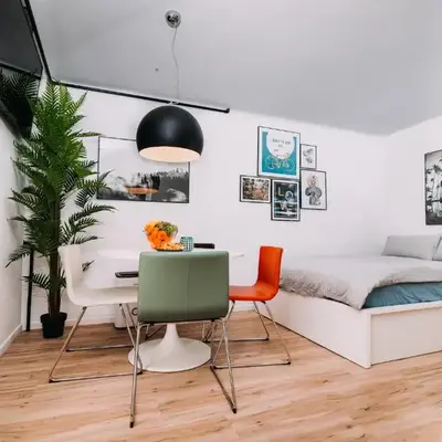 Hanna's suite with free parking