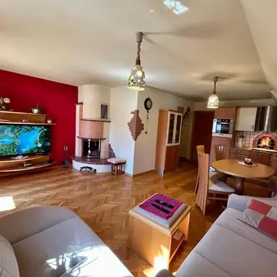 Apartment Crystal Rose