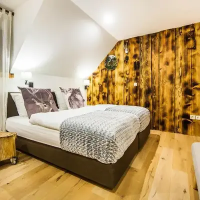 Hotel Pok Garni