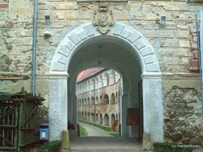 an entrance to a building with an archway at Grad Goričko in Grad