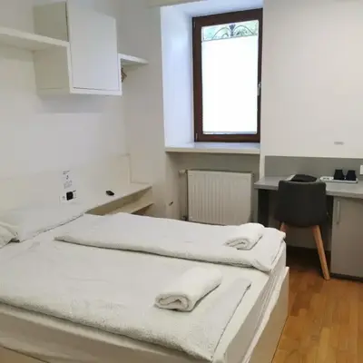 Rooms Sincere 1830