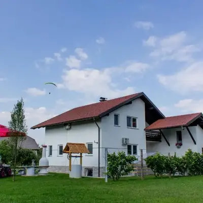 Hanzi Holiday Home