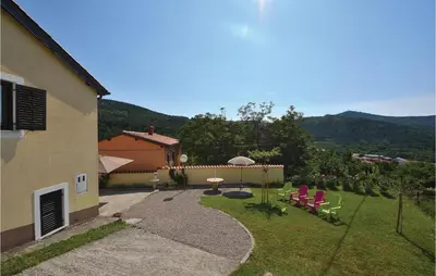 Gallery image of 4 Bedroom Beautiful Home In Crni Kal in Črni Kal