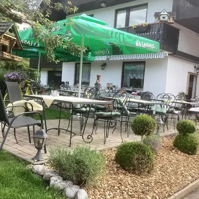 Apartments & Rooms Preseren