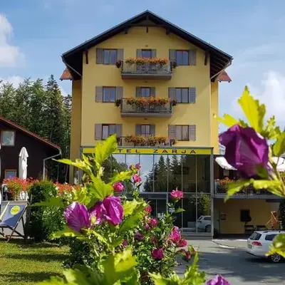 Hotel Zarja