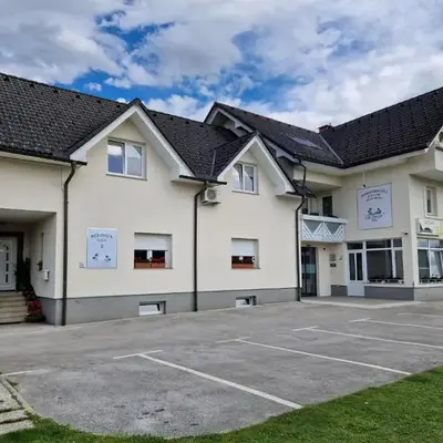 Dežman Apartments & Rooms