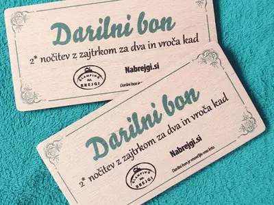 two tickets to a dahlium bar on a towel at Glamping NA BREJGI in Filovci