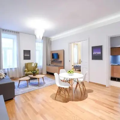 City Centre Chic Apartment Ljubljana 2/4