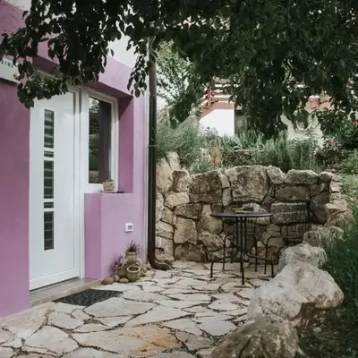 Studio Pod hruško