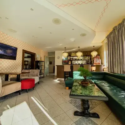 Hotel Maj Inn
