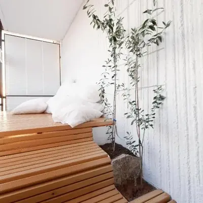 Bright Penthaus Apartement