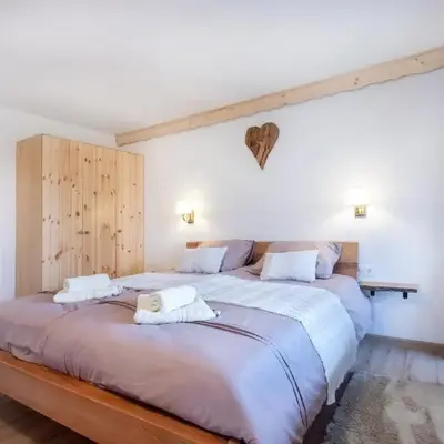 Honey apartments