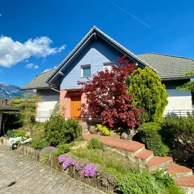 House Eden with Mountain Views