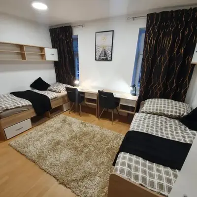 RAILWAY STATION CITY MODERN APARTMENT