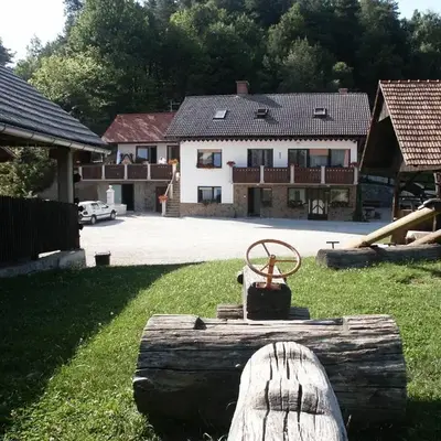 Pri Lazarju Farm Stay
